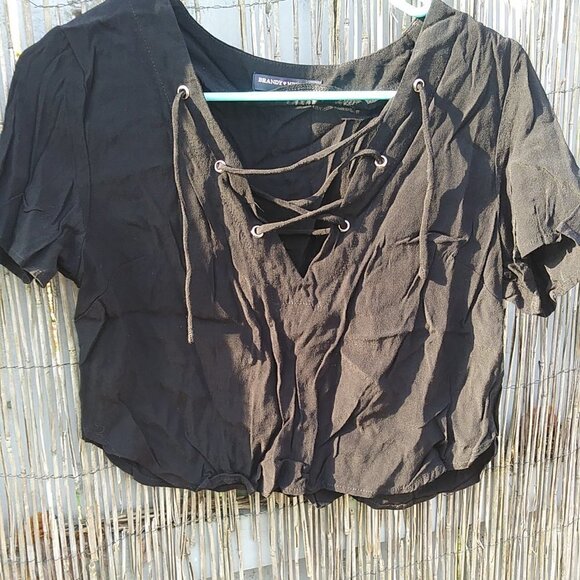Brandy Melville Black V-Neck Crop Top - Women's - S - Picture 2 of 13